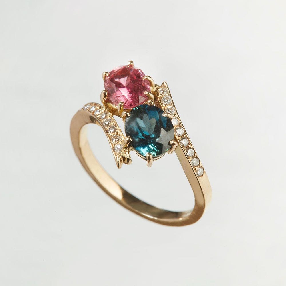 HR-Gemmes creations, Toi & Moi Saphir rose 1,23 carat / Saphir bleu 1,36 carat